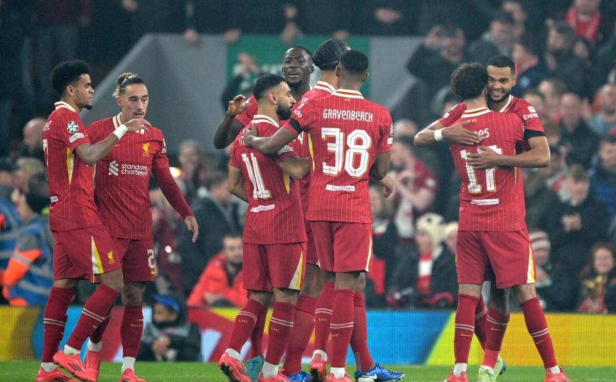 包含中超窗口期再迎强敌，曼城内部沟通，主帅态度——信心回归，控场能力受关注的词条