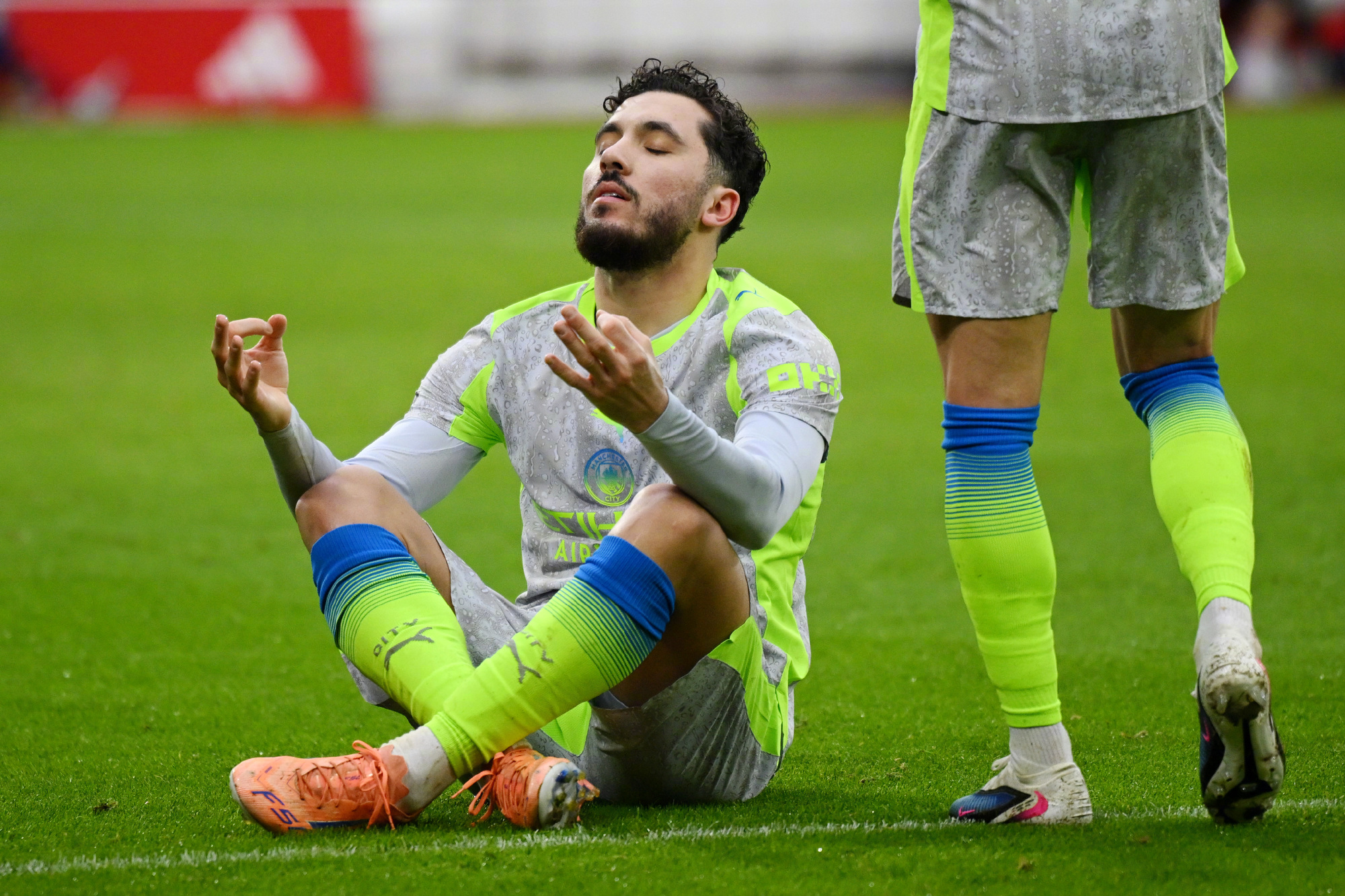 关于曼城迎欧超杯关键赛，今夜再遭质疑，信心回归，控场能力受关注的信息