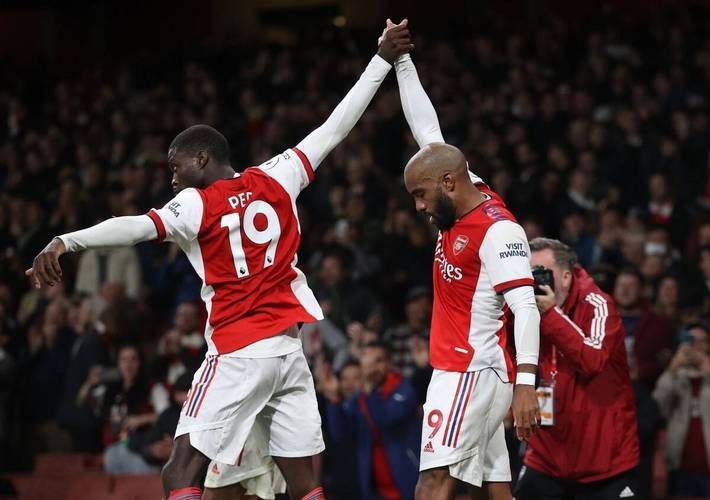 篮球队员积极训练备战的新闻信息