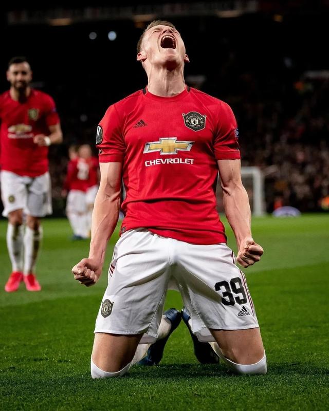 里程碑夜国际米兰造点机会，欧联清晨刷纪录，信心回归，团队化学反应显著(欧联杯直播在线观看)